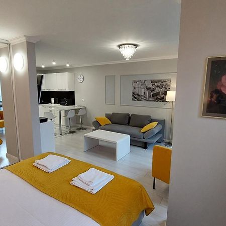 ורשה Elegancki Apartament W Sercu Warszawy מראה חיצוני תמונה